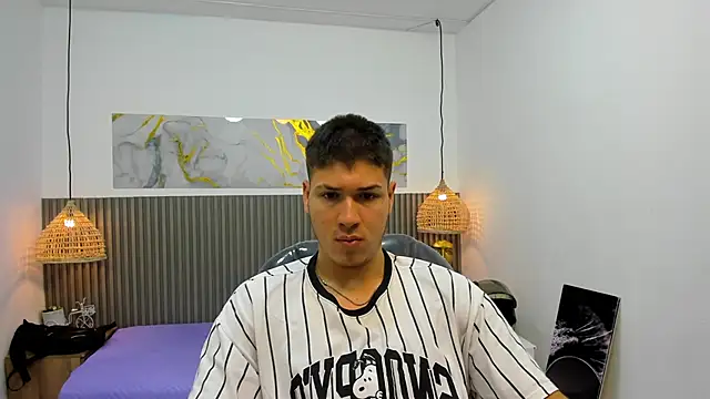 AlessandroFranco online show from June 27, 1:50 pm