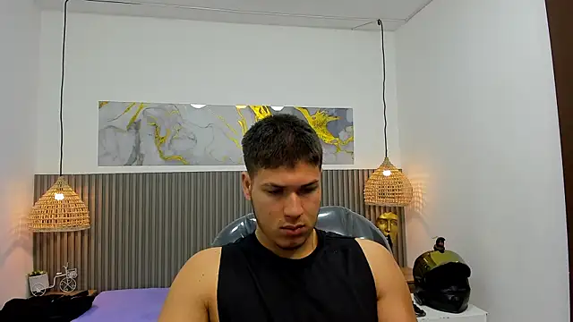 AlessandroFranco online show from July 3, 12:44 pm