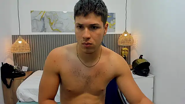 AlessandroFranco online show from July 28, 6:20 pm