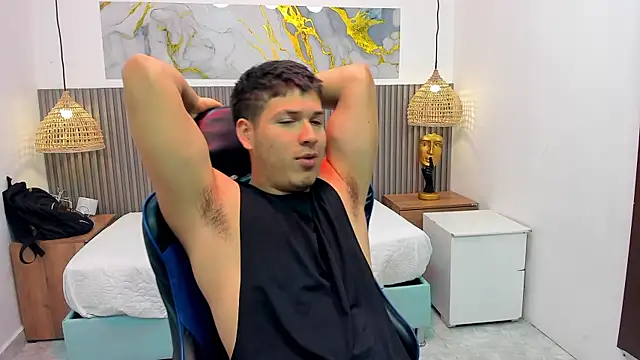 AlessandroFranco online show from July 28, 12:48 pm