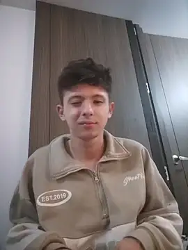 Daniel Roy online show from April 2, 5:27 am