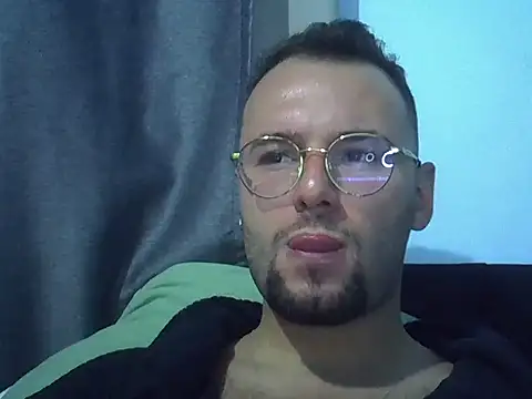 piazaocwb23 online show from April 3, 3:25 am