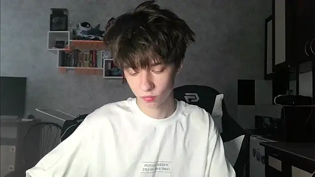 cutie boys1 online show from June 15, 8:17 am