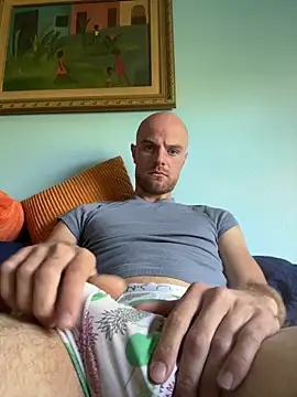 JustAGuy97 online show from May 30, 8:42 pm