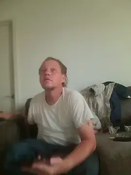 yourMasterisBored online show from April 27, 2:13 pm