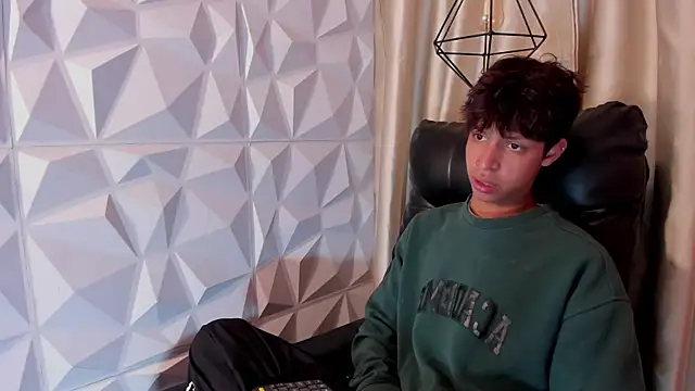 Ethan qop online show from July 8, 11:36 am