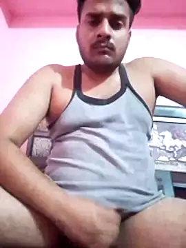 Decentlover67 online show from May 25, 4:57 pm