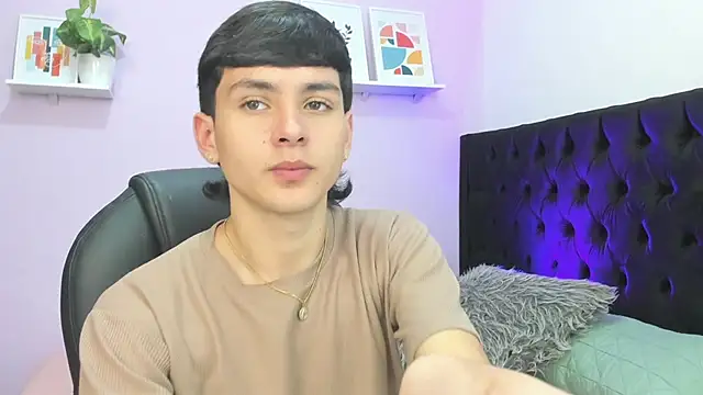 Andrew restrepoo online show from June 16, 3:47 pm
