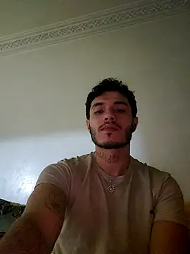 Thewildaliii0 online show from April 18, 12:45 am