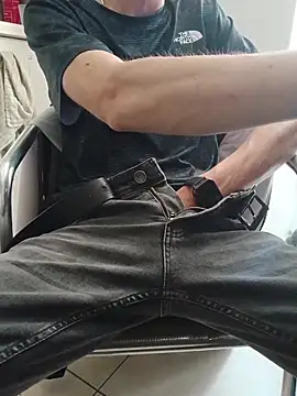 Skinboy06 online show from June 6, 11:27 am
