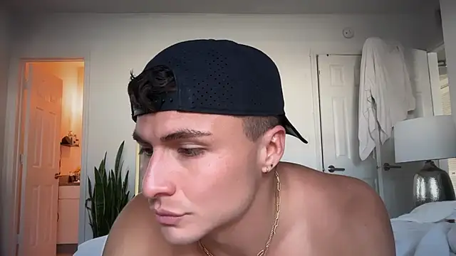 nicoferraroxx online show from March 22, 9:09 pm