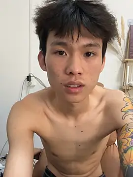 zzzzppp3 online show from April 18, 4:58 am