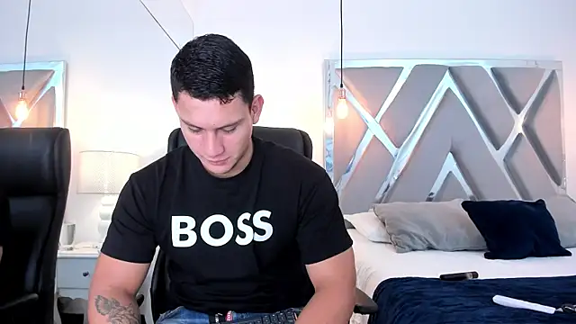 Chriss Diamond online show from March 27, 8:32 pm