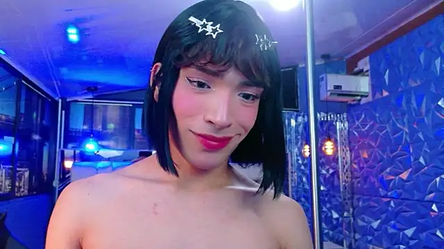 IsaacNovaa online show from June 4, 7:53 pm