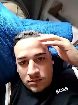 GuiiPP online show from April 13, 7:36 pm