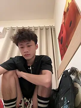 sexyboy-3525 online show from May 30, 5:40 am
