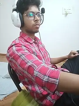 letsplaygame online show from May 15, 6:10 am