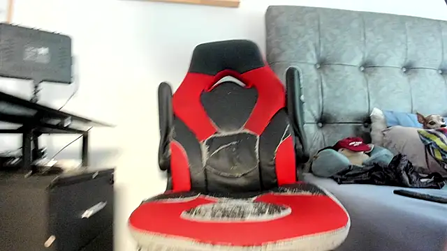 vyxen x online show from April 13, 8:09 pm