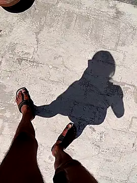 Dreaming Couple online show from April 12, 7:21 am