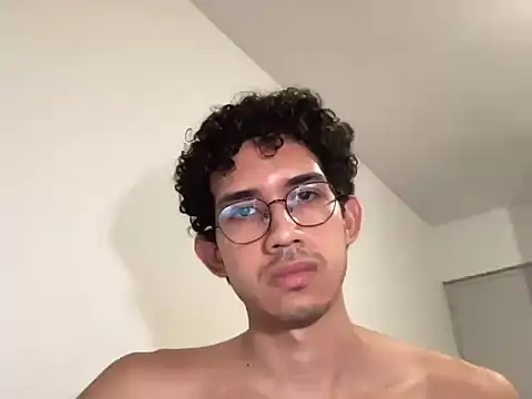 Domincmarles online show from April 4, 2:41 am