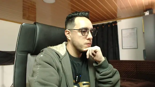 markswitch   online show from April 10, 5:09 pm