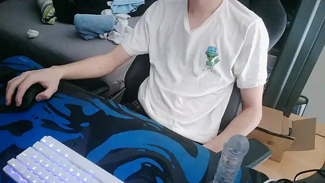 Theo19cmgerman online show from April 11, 9:24 am