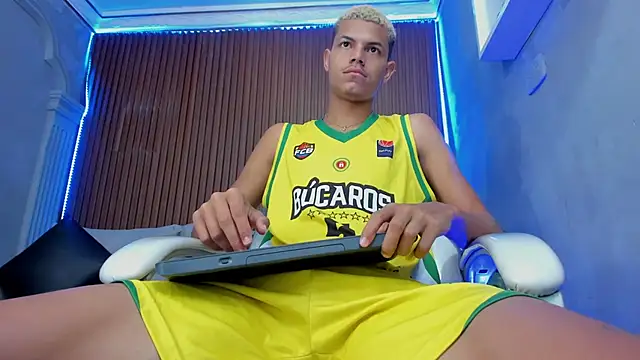 Omen20  online show from April 11, 11:14 am