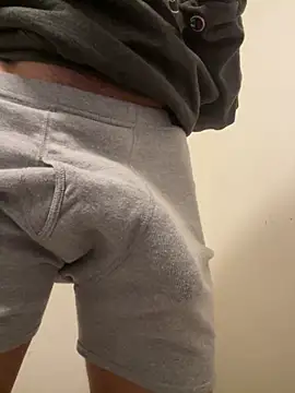 Mr BabyLeg online show from April 24, 8:38 am