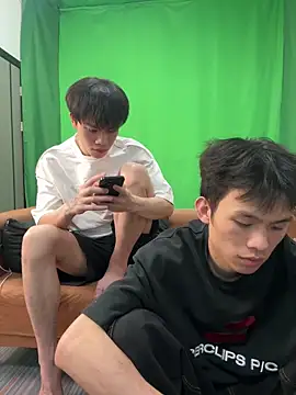 titi-999 online show from April 11, 8:51 am