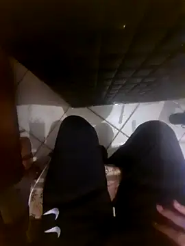 caramelkoala online show from April 17, 12:57 am