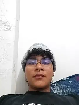 xhecho uzumaki online show from April 22, 3:24 am