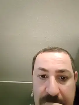 Loulou06123 online show from April 12, 6:31 pm