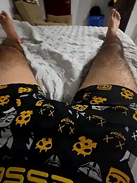 tugrueso2699 online show from April 14, 11:37 pm