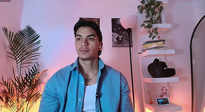 andyypalmer  online show from June 20, 11:37 am