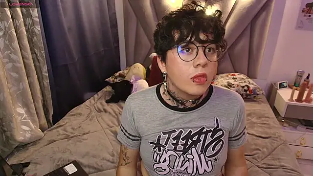 KaiOconnorr online show from April 18, 5:20 am