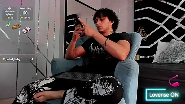 JayTaylorr online show from July 8, 2:10 pm