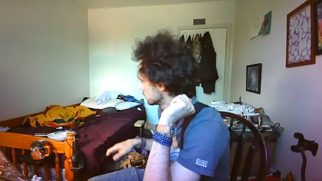 JohnnyMoves online show from June 6, 3:51 pm