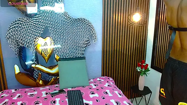 Chris Hott online show from May 31, 7:37 pm