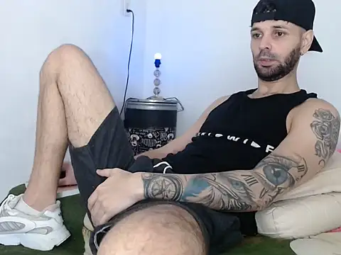 geremi12345 online show from July 3, 11:18 pm