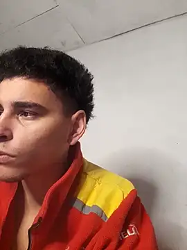 sucubo  online show from April 28, 8:46 pm