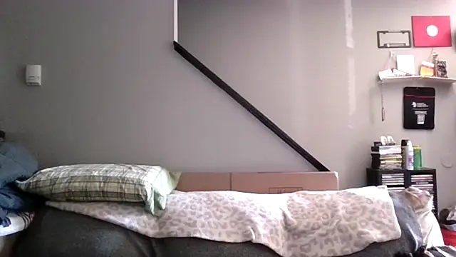 DRGOODBUTT online show from April 21, 6:03 pm