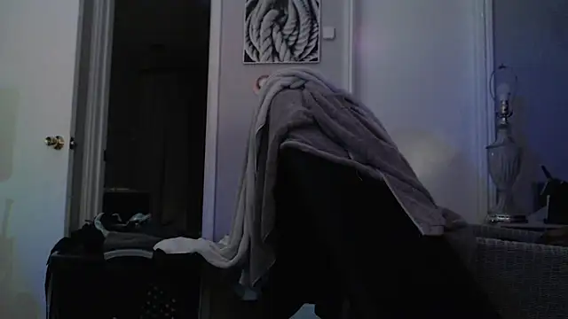 Snapshot of Deeperdabetta chatting on November 2, 7:45 am Deeperdabetta online show from November 2, 7:45 am