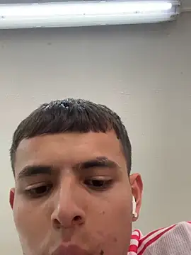 fresdyhot online show from June 1, 7:58 pm