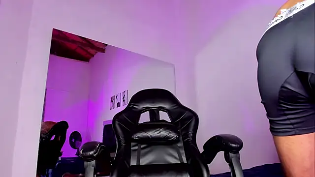 ThiagoSexy005 online show from June 24, 12:57 am