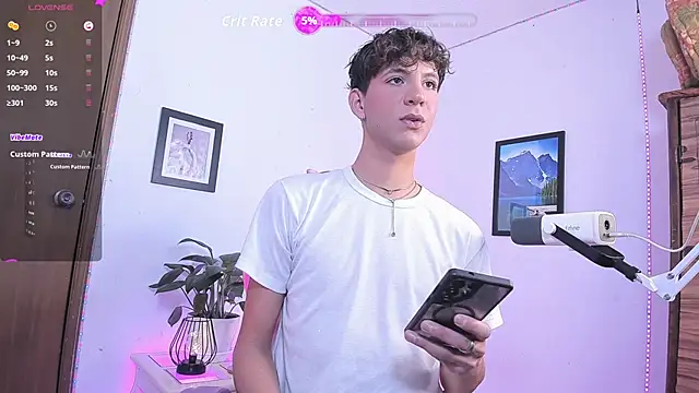 EthanRoss1 online show from April 30, 10:14 pm