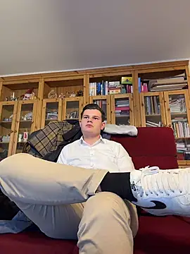 19teenoldboy online show from May 10, 5:58 pm