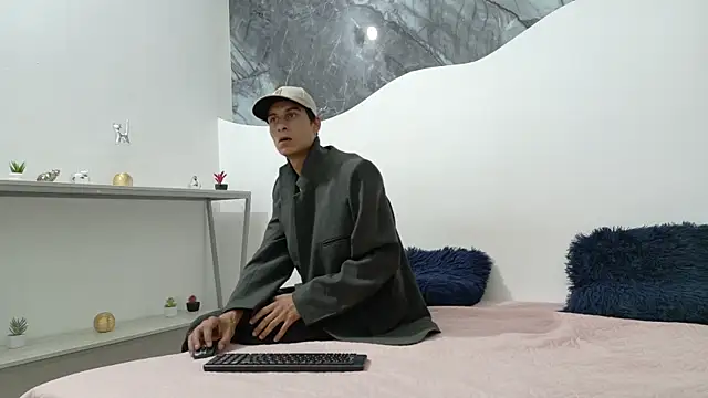 cameronsilverman online show from June 12, 8:39 pm