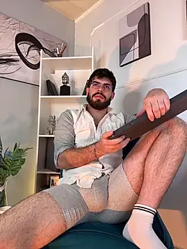 DomBoy  online show from June 15, 8:12 pm