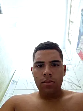 correia0029 online show from April 30, 6:59 pm