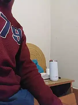 sixInchMan00 online show from May 10, 7:59 pm
